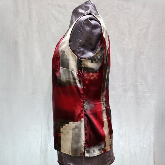 Geomteric Print Sleeveless Blouse with Side Zipper - Picture 3 of 8